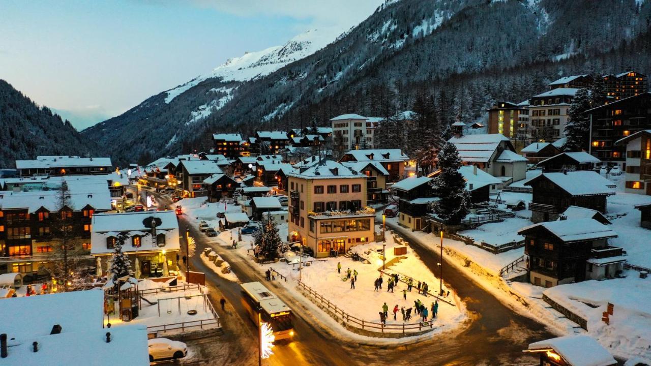 Hotel Le Besso - Swiss Romantic Lodge Зинал Екстериор снимка