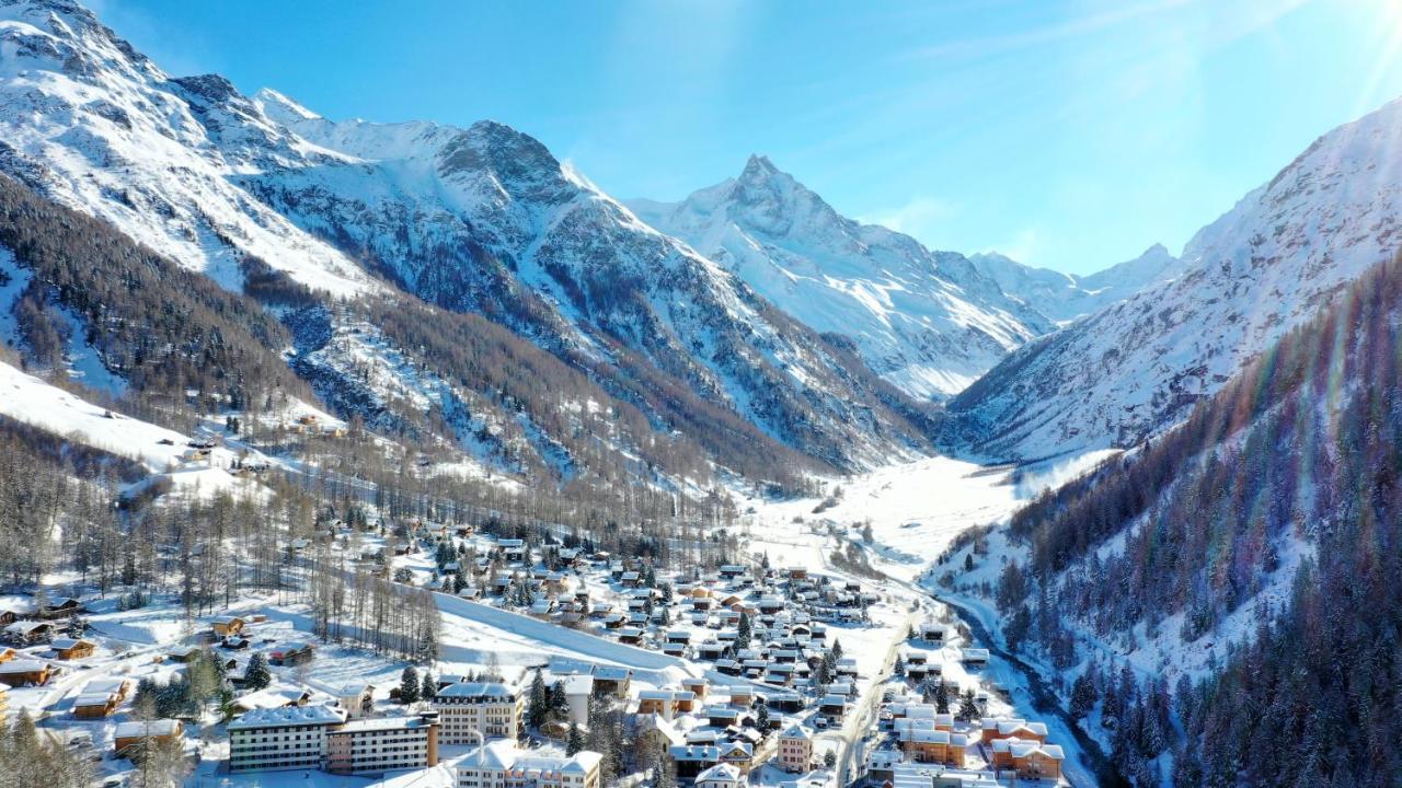 Hotel Le Besso - Swiss Romantic Lodge Зинал Екстериор снимка