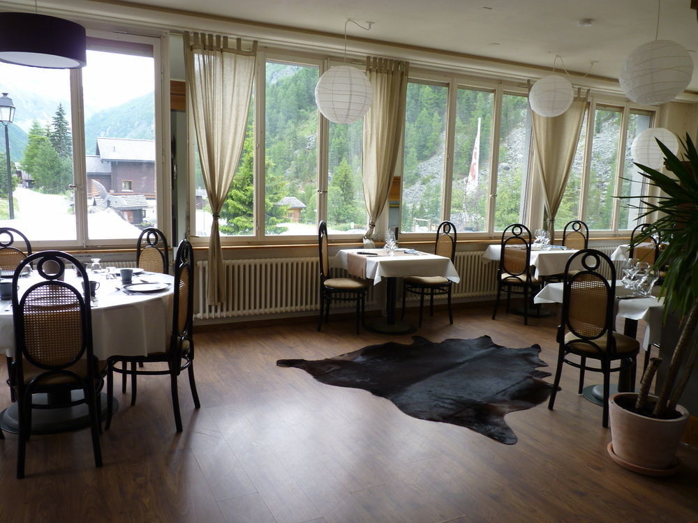 Hotel Le Besso - Swiss Romantic Lodge Зинал Екстериор снимка