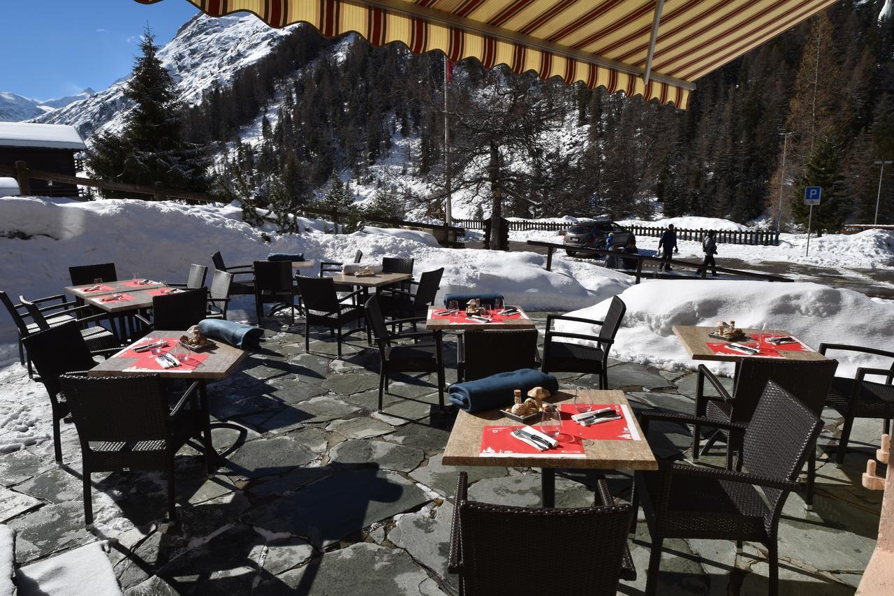 Hotel Le Besso - Swiss Romantic Lodge Зинал Екстериор снимка